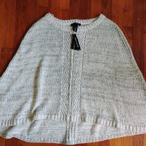 NWT Women’s White House Black Market Gray Ivory Sweater Poncho Top Size Medium